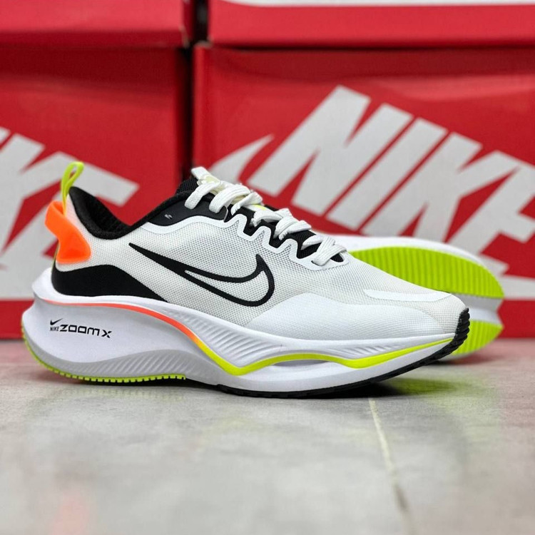کتونی رانینگ و پیاده روی مردانه نایک زوم ایکس لبخندی nike zoom x / ضمانت ویتنامی و کیفیت / سایز ۴۰ تا 45