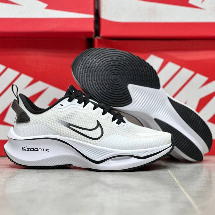 کتونی رانینگ و پیاده روی مردانه نایک زوم ایکس لبخندی nike zoom x / ضمانت ویتنامی و کیفیت / سایز ۴۰ تا 45