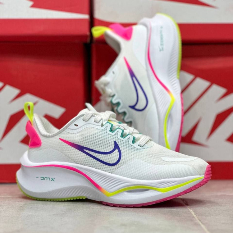 کتونی رانینگ و پیاده روی زنانه نایک زوم ایکس لبخندی nike zoom x / ضمانت ویتنامی و کیفیت / سایز 37 تا 40