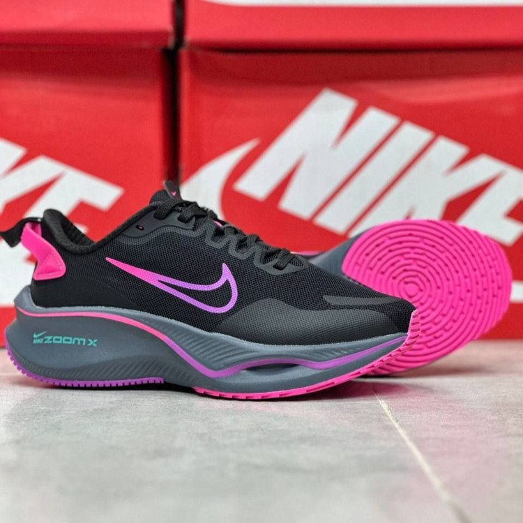 کتونی رانینگ و پیاده روی زنانه نایک زوم ایکس لبخندی nike zoom x / ضمانت ویتنامی و کیفیت / سایز 37 تا 40