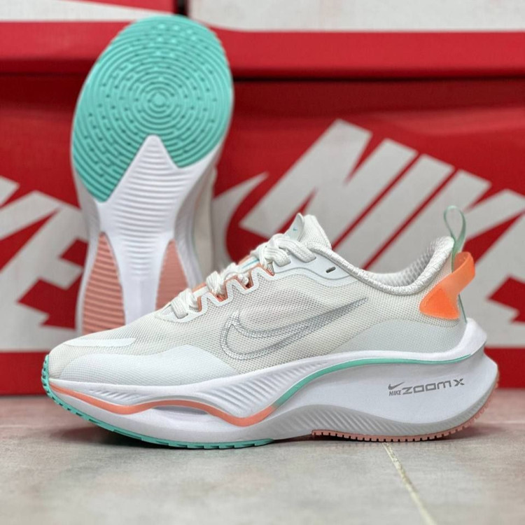 کتونی رانینگ و پیاده روی زنانه نایک زوم ایکس لبخندی nike zoom x / ضمانت ویتنامی و کیفیت / سایز 37 تا 40
